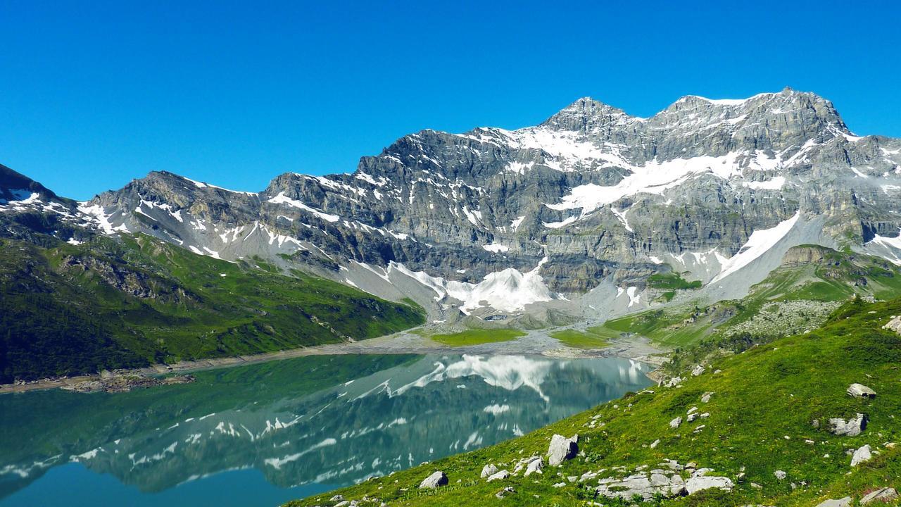 فيلا Le Tretienفي Lieu Secret Dans Les Alpes Suisses المظهر الخارجي الصورة